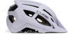 Ein weißer Fahrradhelm mit CUBE-Logo und gelben Akzenten im Inneren.
