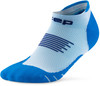Blaue niedrige Socken mit weißen und dunkelblauen Streifen und Logo.