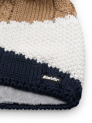 Gestrickte Mütze mit Streifen in Braun, Weiß und Dunkelblau mit Strasssteinen.