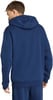 Mann in dunkelblauer Kapuzenpullover von hinten gesehen.