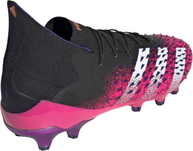 Predator Freak 1 AG Fußballschuhee