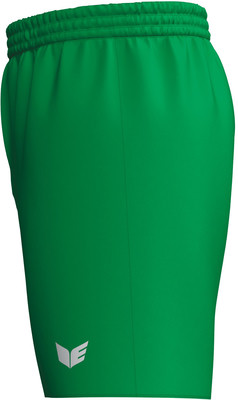 Grüne Shorts mit weißem Logo auf der linken Seite.