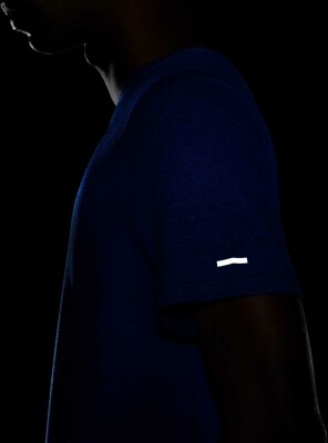Nike Dri-FIT Miler férfi póló