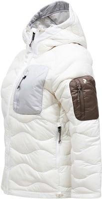 Weiße Daunenjacke mit Kapuze und braunen Akzenten.