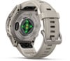 Rückseite einer Garmin Fenix 9 Smartwatch mit Herzfrequenzmesser und Armband.