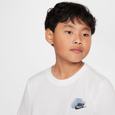 Nike Standard Issue Graphic gyerek póló