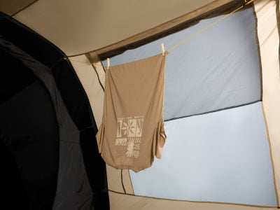 McKINLEY Guinea 40.6 SW Familienzelt, 16,9kg 525x410x212cm