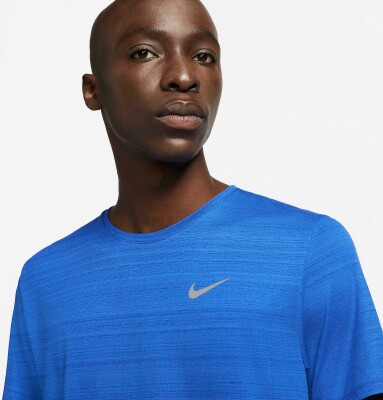 Nike Dri-FIT Miler férfi póló