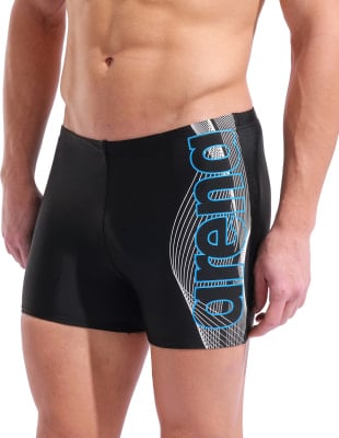Schwarze Badehose mit blauem Arena-Logo an der Seite, Nahaufnahme Schwarze Badehose mit blauem Arena-Logo an der Seite, Nahaufnahme