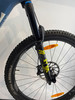 Vorderreifen eines Mountainbikes mit einer Fox 36 Federgabel.