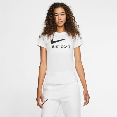 Nike Sportswear JDI Slim női póló