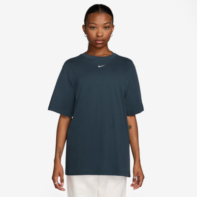 Nike Sportswear Essential női póló