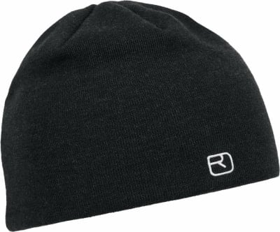 Schwarze Strickmütze mit weißem Markenlogo an der Seite. Schwarze Strickmütze mit weißem Markenlogo an der Seite.