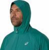 Asics Road Windjacke mit Kapuze