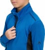 Blaue Jungenjacke mit schwarzen Details und McKinley-Logo am Ärmel.