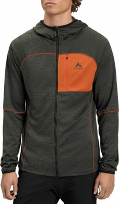 Dunkelgrüne McKinley Herrenjacke mit orangefarbener Brusttasche und Kapuze. Dunkelgrüne McKinley Herrenjacke mit orangefarbener Brusttasche und Kapuze.