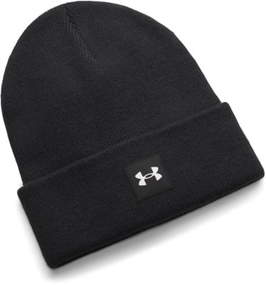 Schwarze Strickmütze mit weißem Under Armour Logo. Schwarze Strickmütze mit weißem Under Armour Logo.