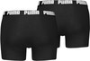 Zwei schwarze Puma Boxershorts mit weißem Logo auf dem elastischen Bund.