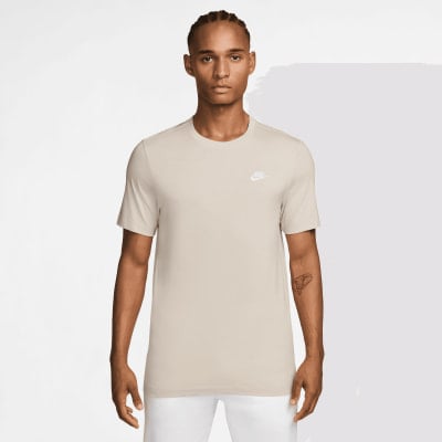 Nike Sportswear Club T-Shirt