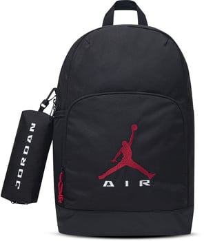 Schwarzer Jordan-Rucksack mit rotem Jumpman-Logo und AIR-Schriftzug.